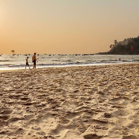 Rj14 Accommodations At Baga Beach Exterior photo