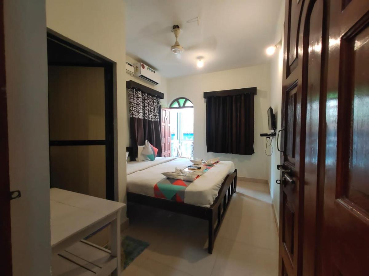 Rj14 Accommodations At Baga Beach Exterior photo